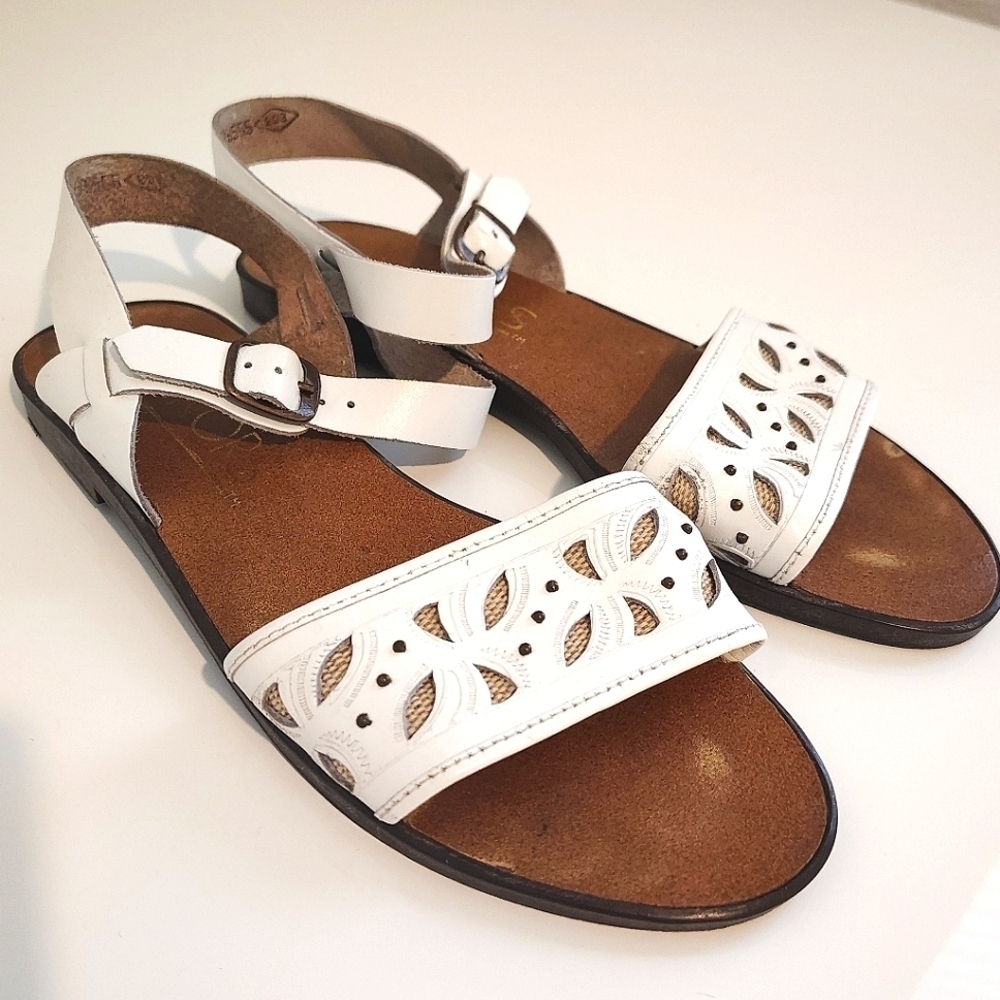 Vintage White Leather Sandals